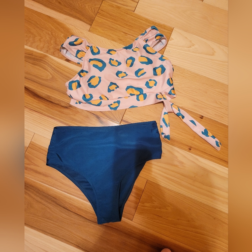 Bikini bathing suit